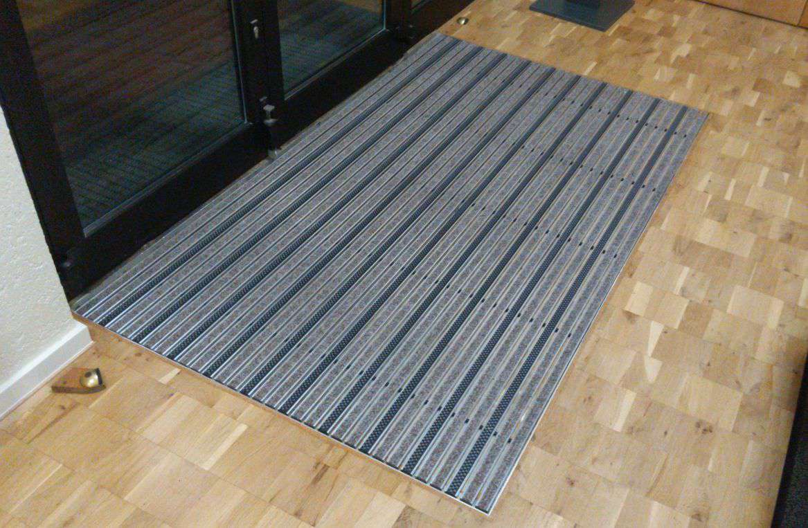 Elegant, Wide Embedded Clean-Run Mat